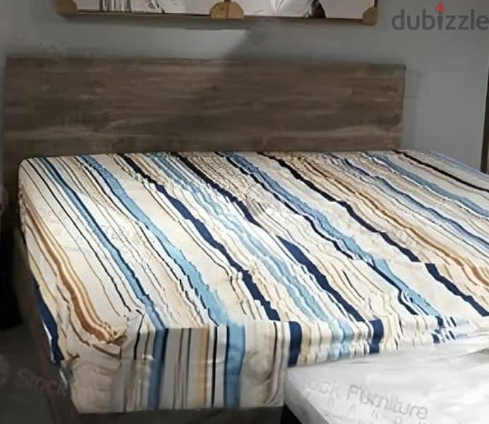 Double Size wooden bed 0