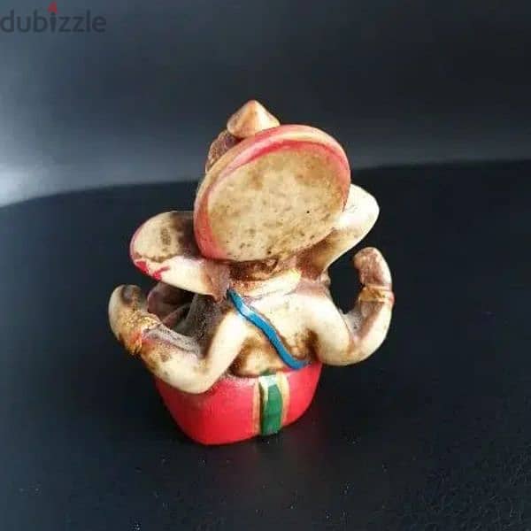 Ganesh resin statuette 1