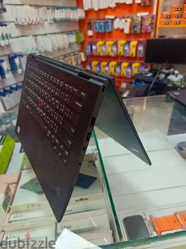 Lenovo Yoga  i5 8th / Ram 8 / 512 Ssd 1