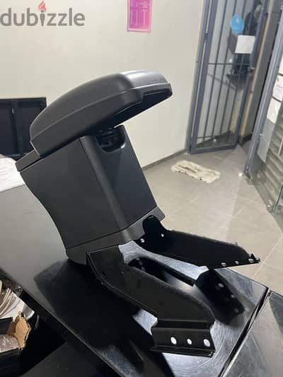 Arm rest for suzuki swift