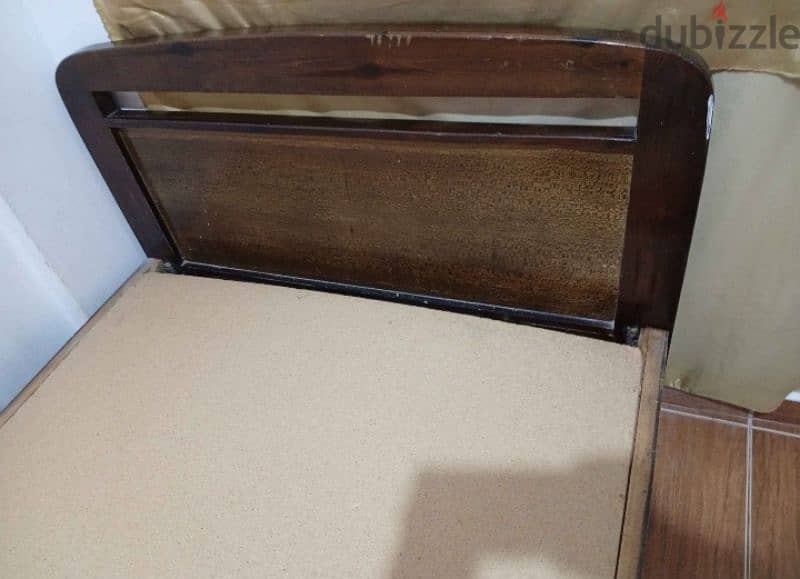 bed in good condition 3