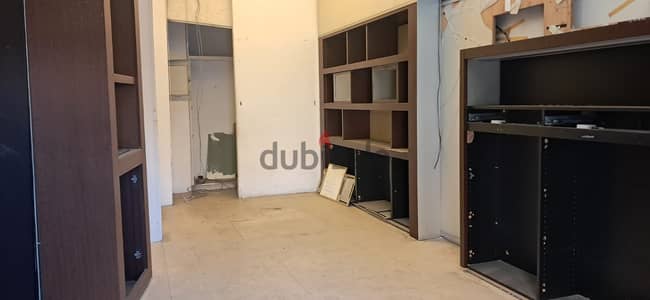 Shop for rent in Down Town محل للإيجار في الأشرفية