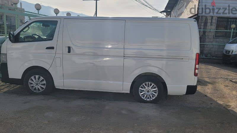 toyota hiace 1