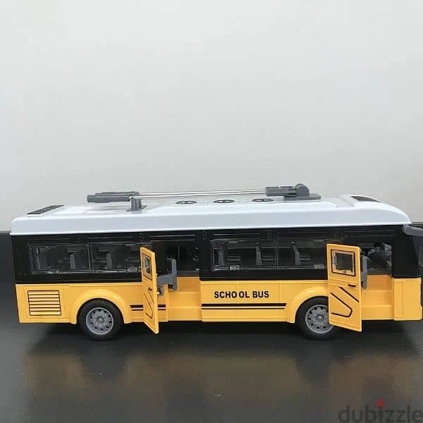 RC city bus , light & music effect 0