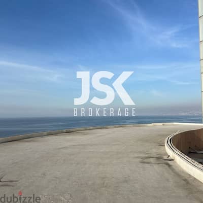 L17218 - Rooftop Lounge With Amazing Sea View For Rent in Down Town