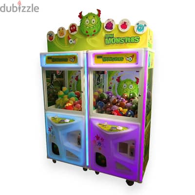 MINI MONSTERS - Twin Cabinet Claw Machine