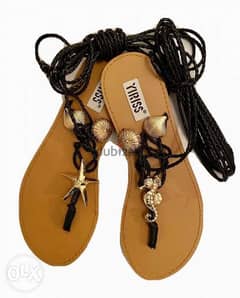 YIRISS Greek seashell black and gold flat sandals 0