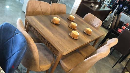 Dining Table With 6 Chairs طاولة سفرة مع ٦ كراسي