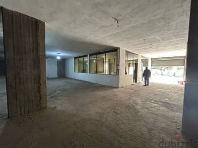 600 Sqm + office | Depot for rent in Mansourieh