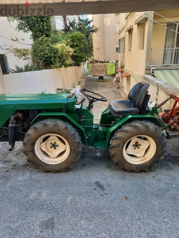 tractor ferrari 1