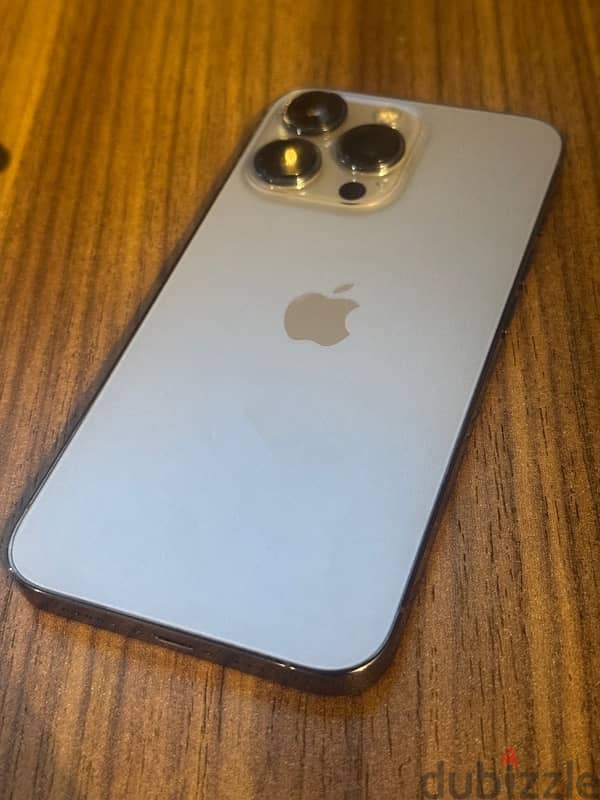 iphone 13 pro 256GB 7