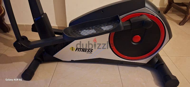 NEW FITNESS ELLIPTICAL B 200$ 2