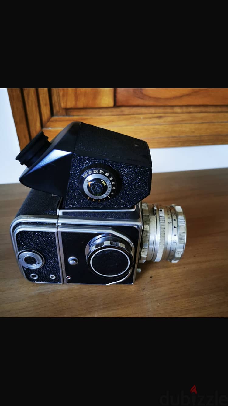 Salyut SLR Film Camera 0