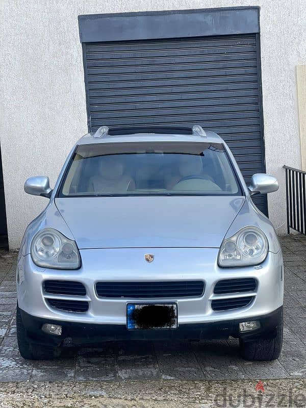 Porsche Cayenne 2004 0