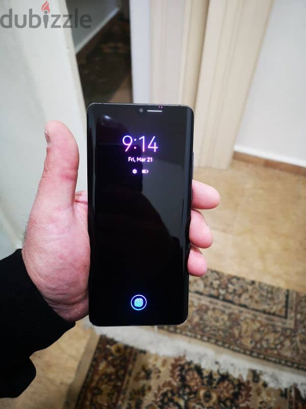 Huawei P 30 Pro ( 8Gb Ram and 256gb Memory) téléphone ktiir ndiif 8