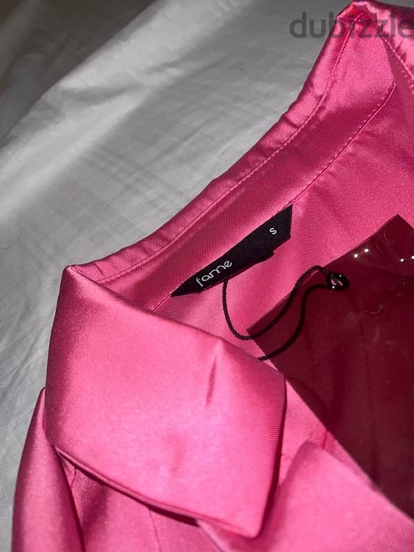 pinky silky suit 1