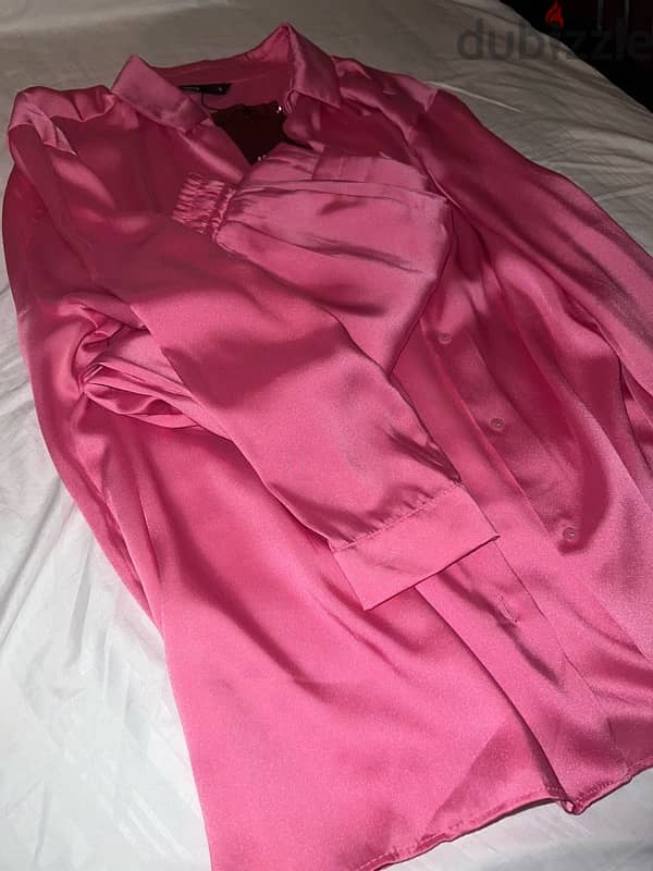 pinky silky suit 2