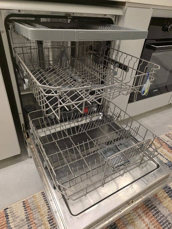 Dishwasher 0