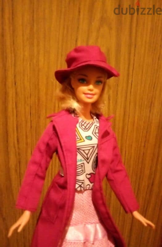 Barbie WINTER Mattel2011 great doll bend legs+Outfit+Boots+Coat+Hat=26 1