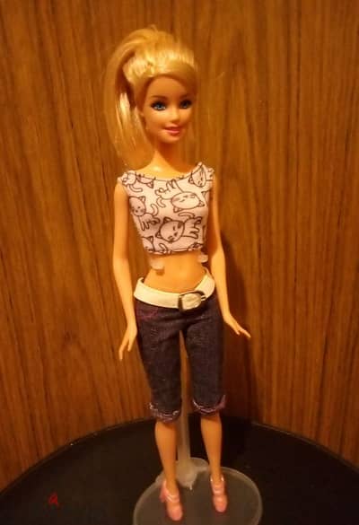 BARBIE Mattel Great doll, Flexi legs wearing brand tag outfit+Shoes=23