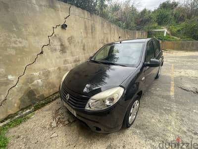 Renault Sandero 2012