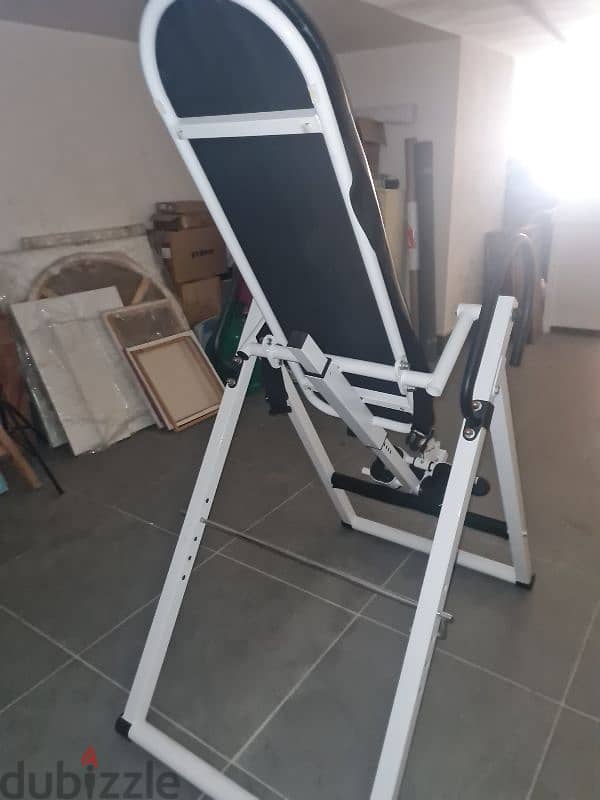 gravity inversion table decompress spine 4