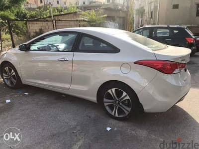 Hyundai Elantra 2014 / 8800 USD