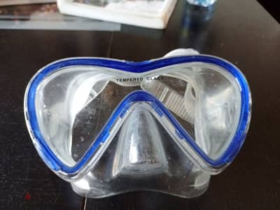 diving goggles