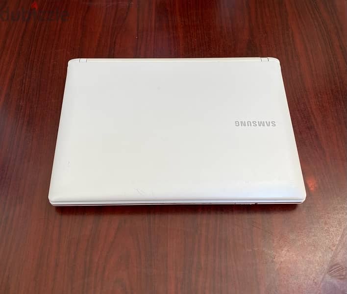 mini laptop samsung N150 plus 1