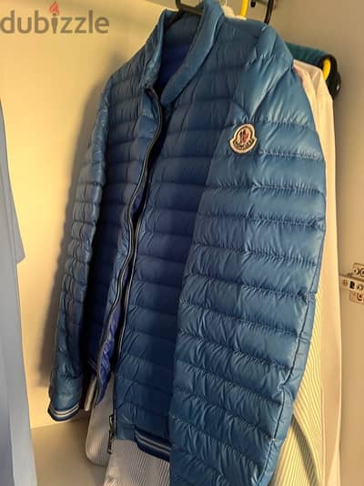 moncler like new