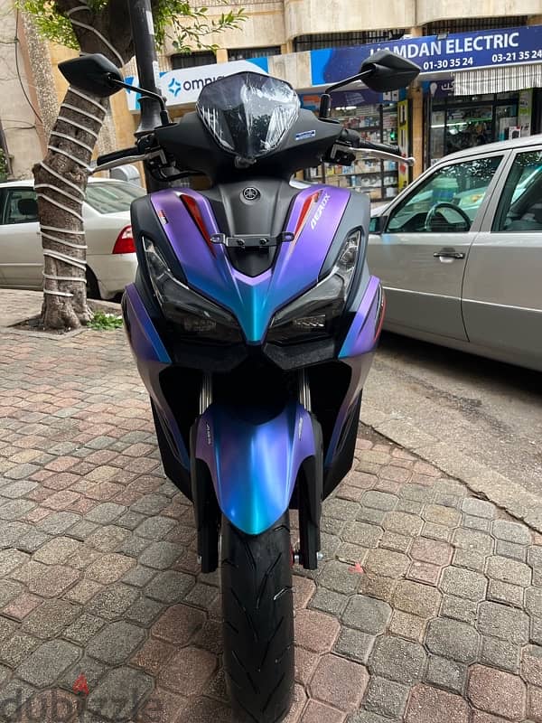 yamaha Aerox 155 cc 2025 Cyber city 1