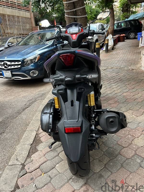 yamaha Aerox 155 cc 2025 Cyber city 7