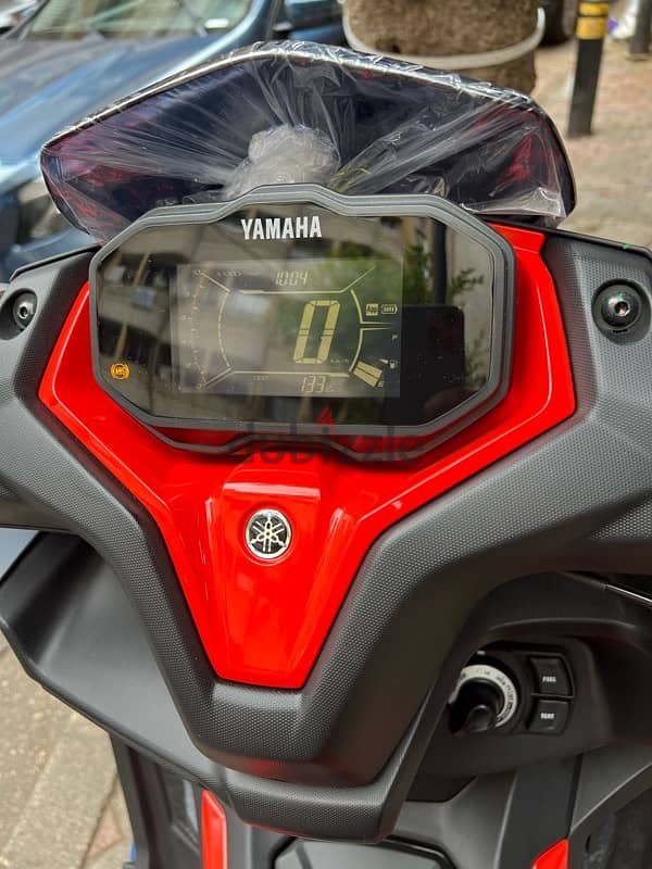 yamaha Aerox 155 cc 2025 Cyber city 10