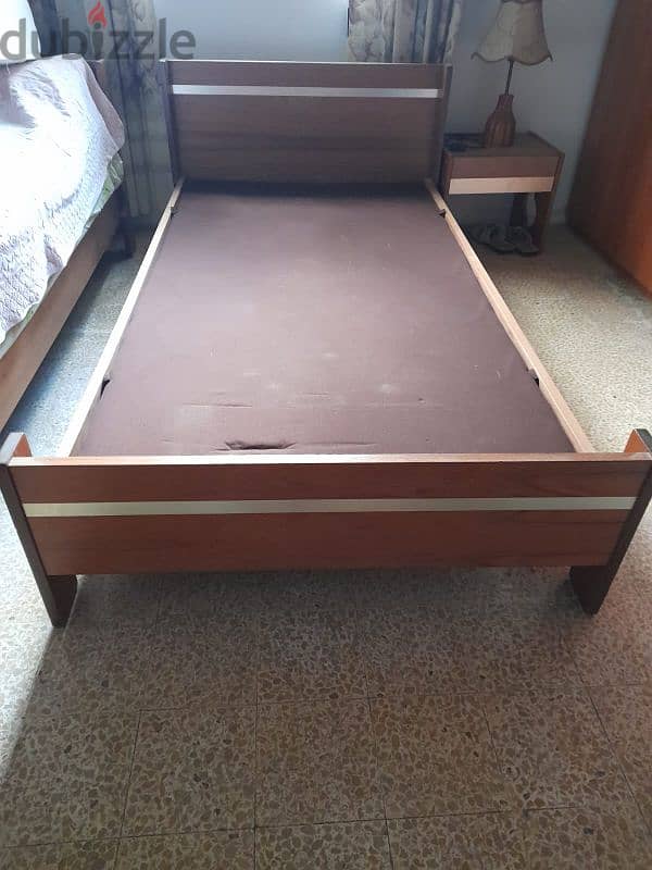 3 beds for sale 2