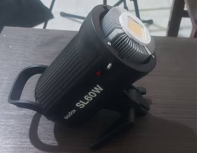 Godox sl60w video light