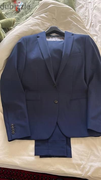 brand new bentone suit