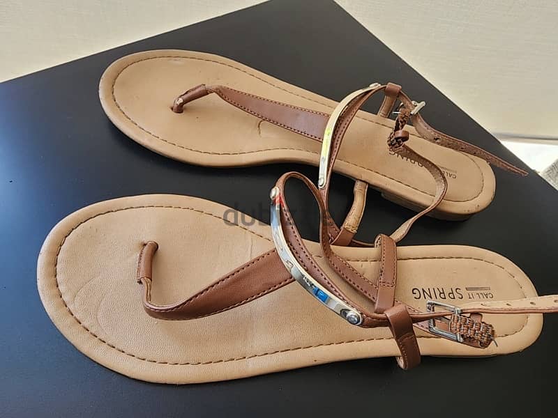 Flat sandals 2