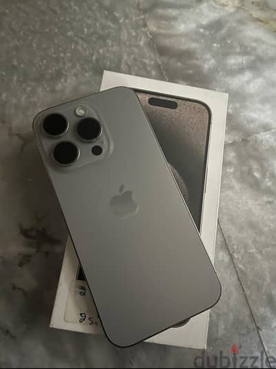 iphone 15 pro 256gb no scratch or dents like new battery 89%