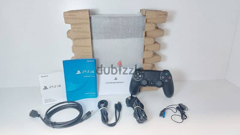 PS4 Slim Open Box 2