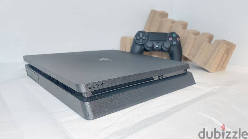 PS4 Slim Open Box 3