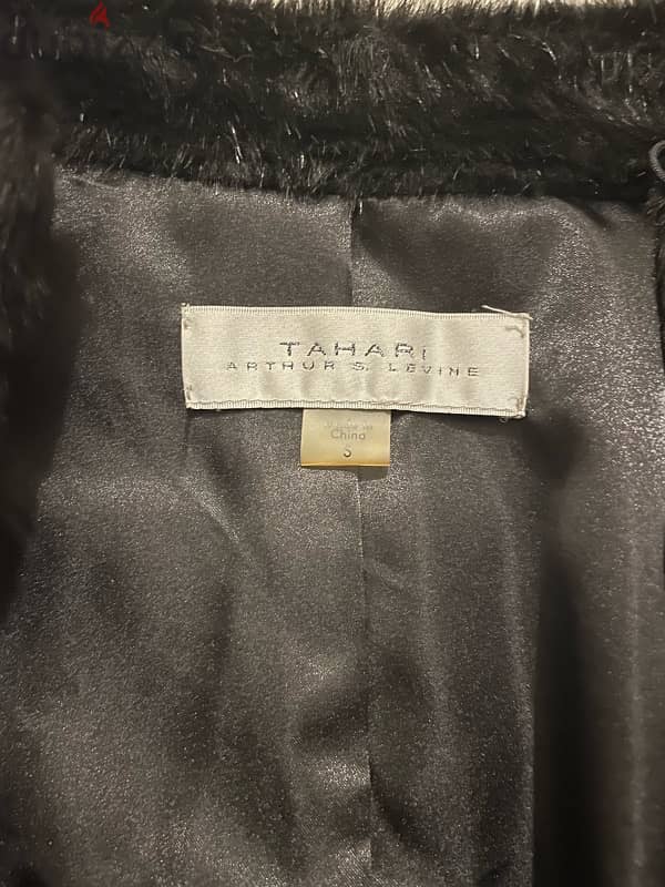 Tahari high quality jacket ( small - medium ) 1