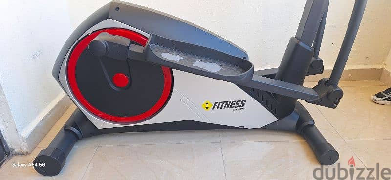 New Elliptical Fitness b 200 $ 2