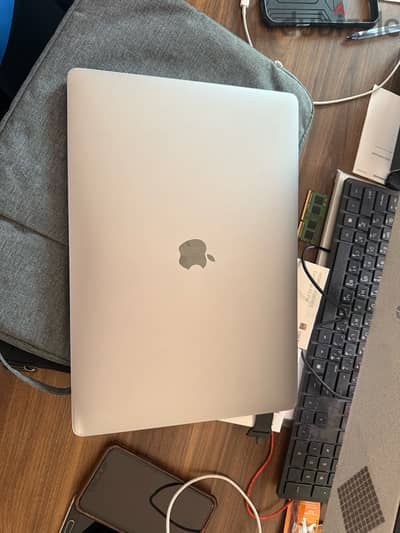 MacBook pro 2019