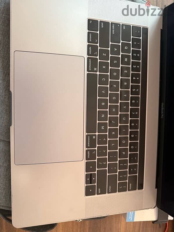 MacBook pro 2019 2