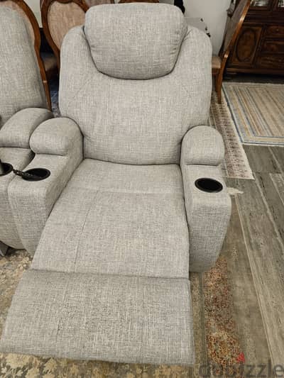 Recliner with Swivel function