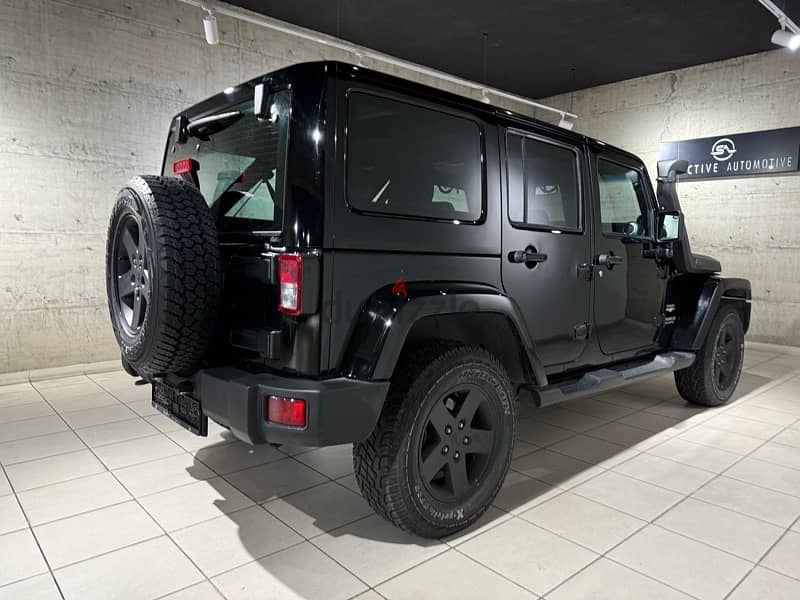 Jeep Wrangler JK SAHARA 1 Owner TgF service Company Black edition 0