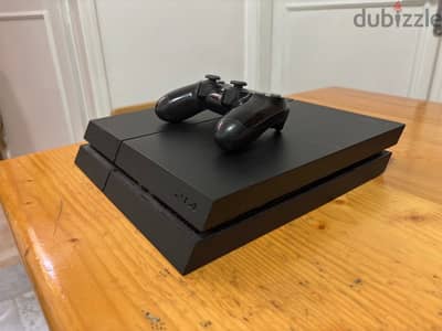 PS4 500GB used very clean