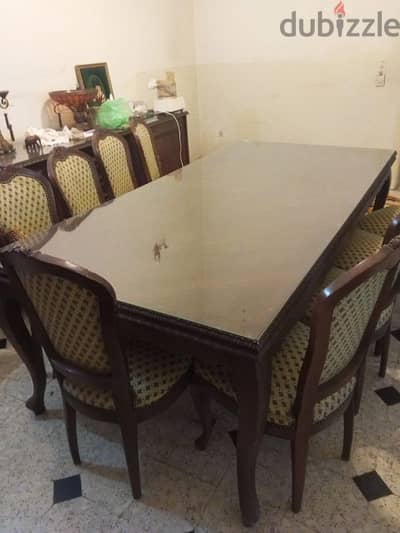 Full dining room غرفة طعام كاملة