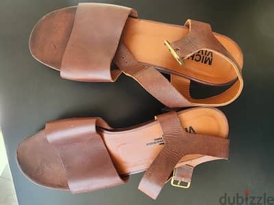 Elegant Brown Leather Sandals – Stylish & Comfortable