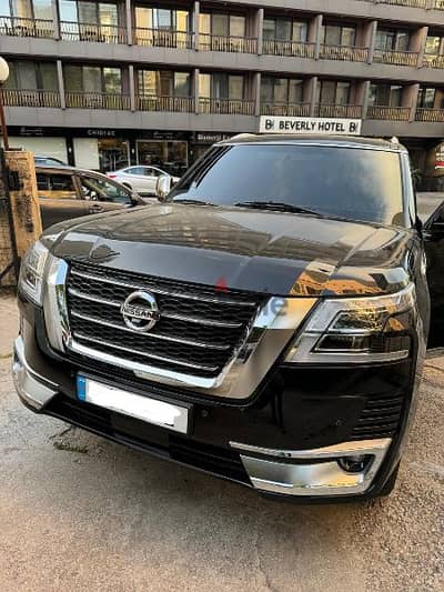 Amazing Nissan Patrol 2022-Like new- سعر مغر جدا